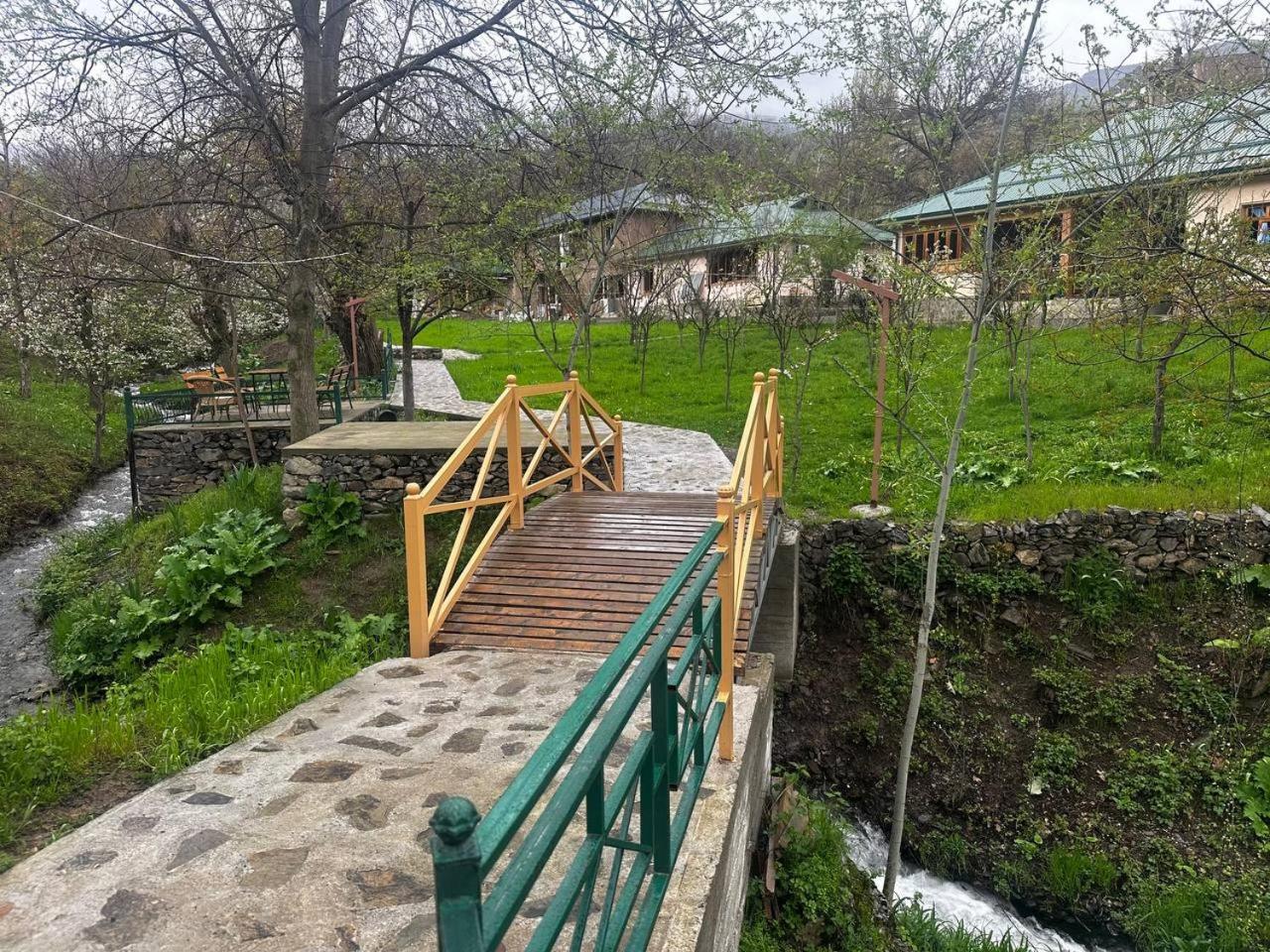 Hayat Guesthouse Nuratau Mountain Yukary-Ukhum Ngoại thất bức ảnh