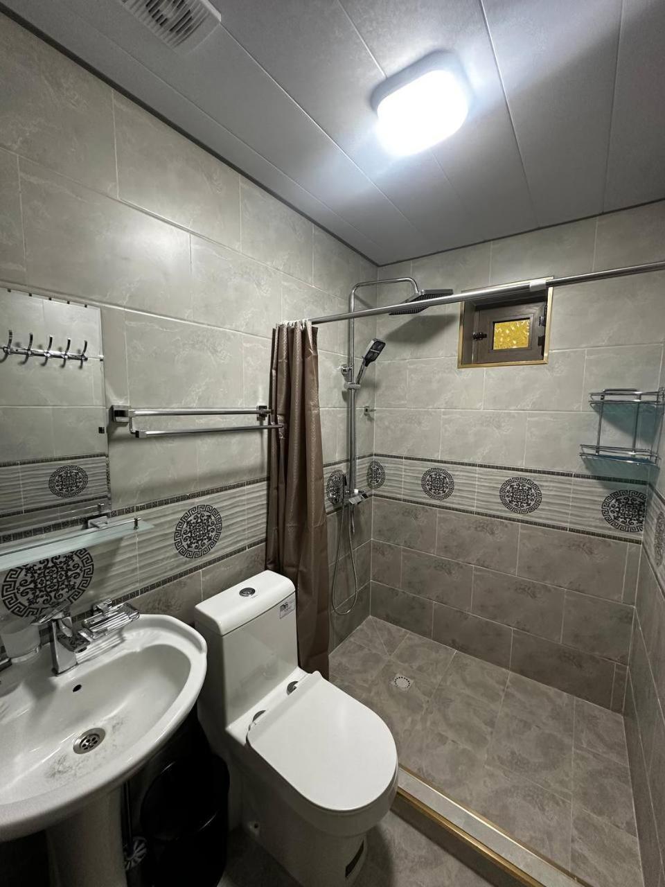 Hayat Guesthouse Nuratau Mountain Yukary-Ukhum Ngoại thất bức ảnh